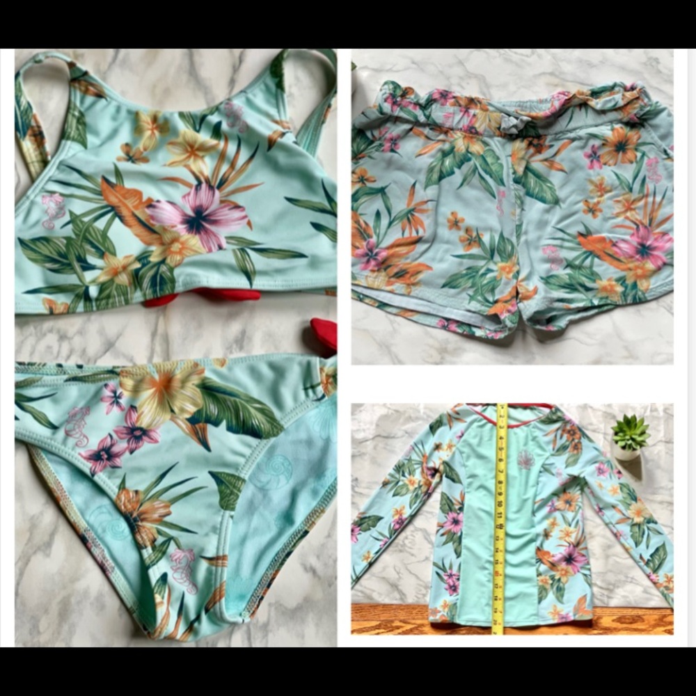 Roxy Girls' Rainbow Shower Viscose Shorts with a matching pair of baiting suit🌸